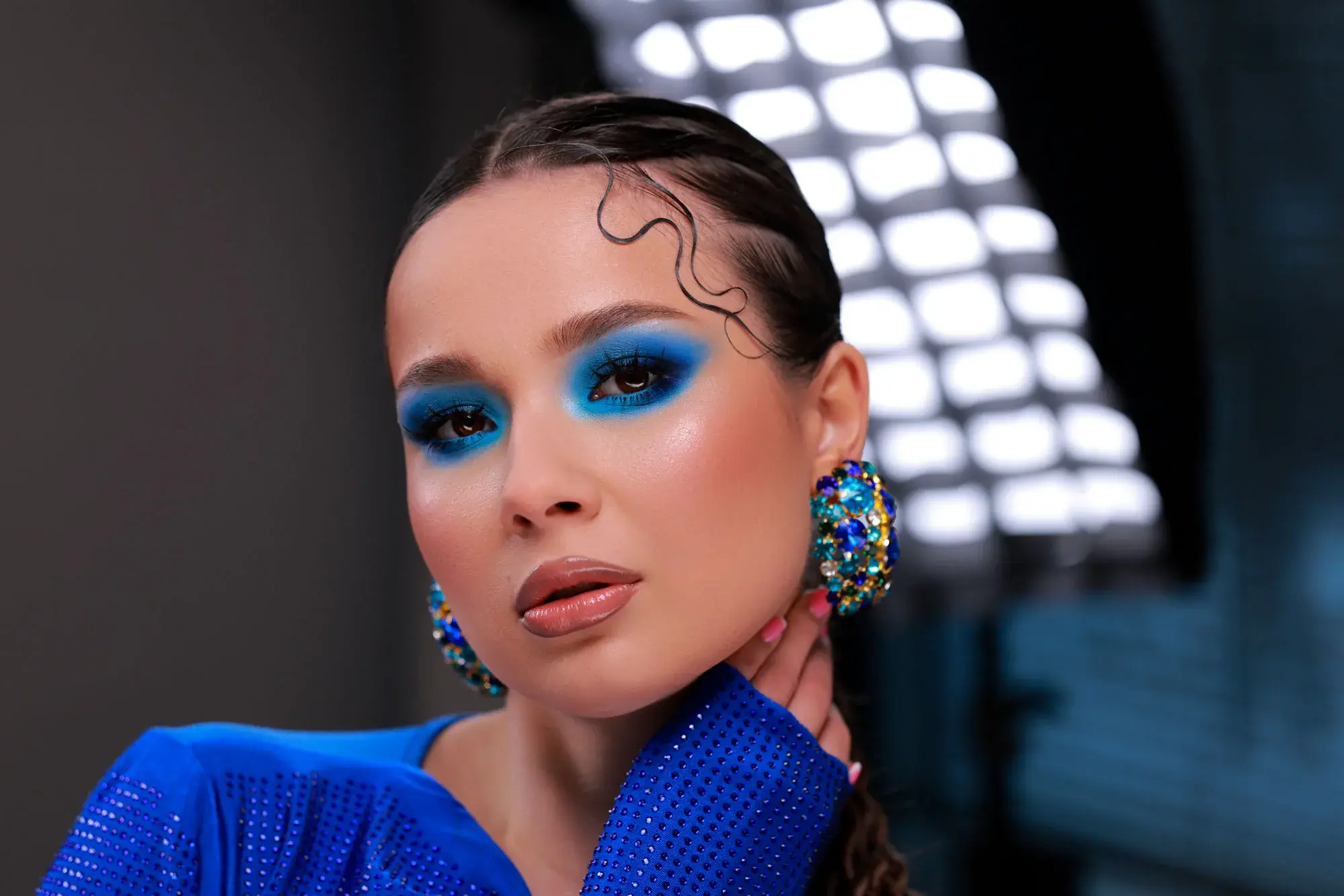 Макіяж Blue Smoky у холодних відтінках